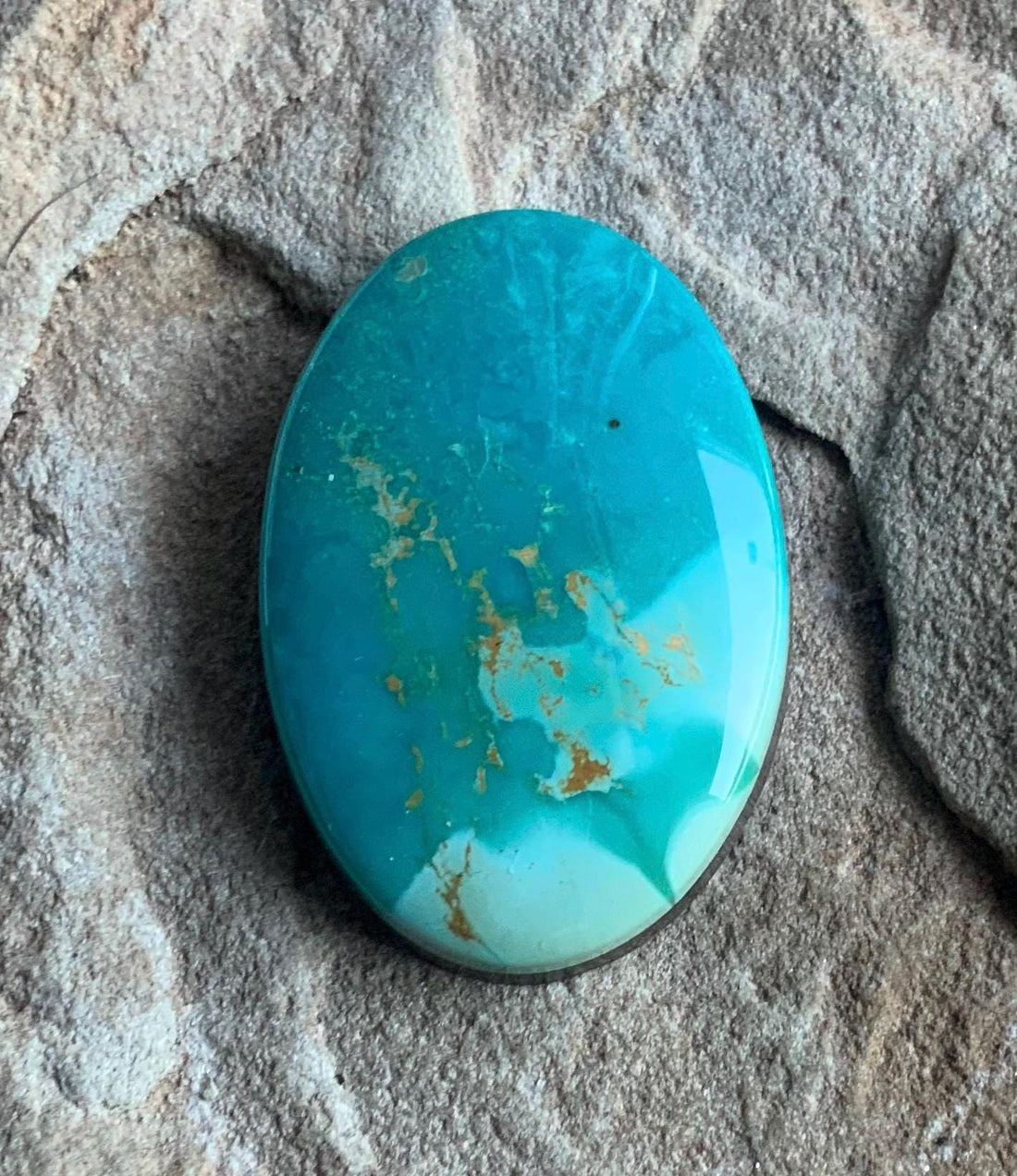 Beautiful Blue Royston Turquoise Oval Cabochon #R20