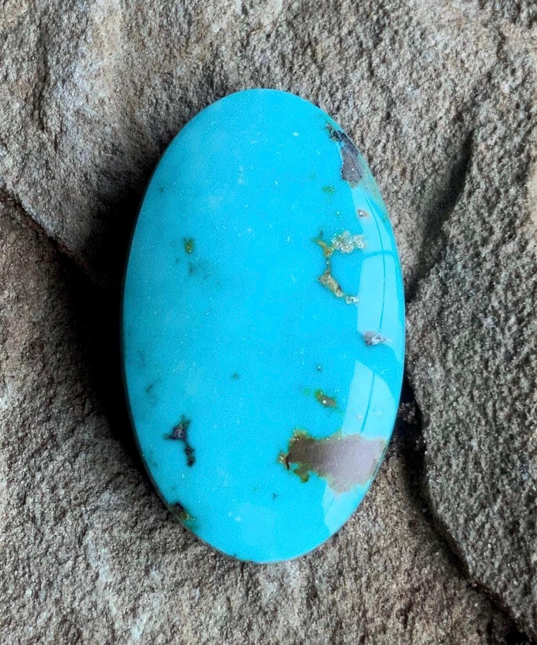 Beautiful Natural Blue Turquoise Mountain Turquoise Oval Cabochon