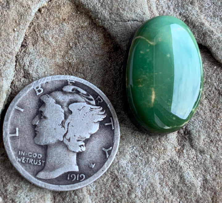 Beautiful Green Royston Turquoise Oval Cabochon