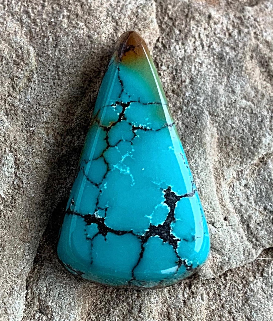 Beautiful Bao Canyon Turquoise Triangle Cabochon #BC140