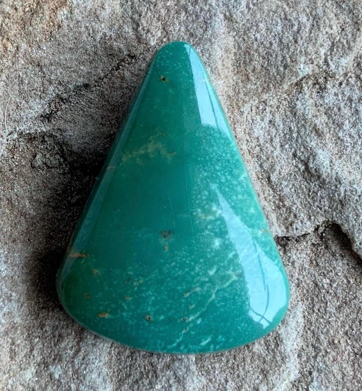 Royston Turquoise Green Triangular Cabochon-Nevada Gemstone R182