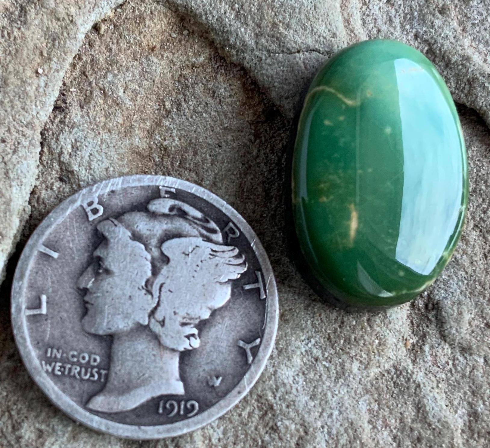 Beautiful Green Royston Turquoise Oval Cabochon