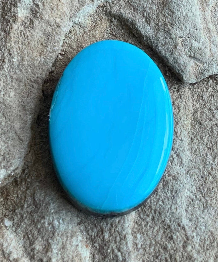 Beautiful Kingman Turquoise Blue Cabochon