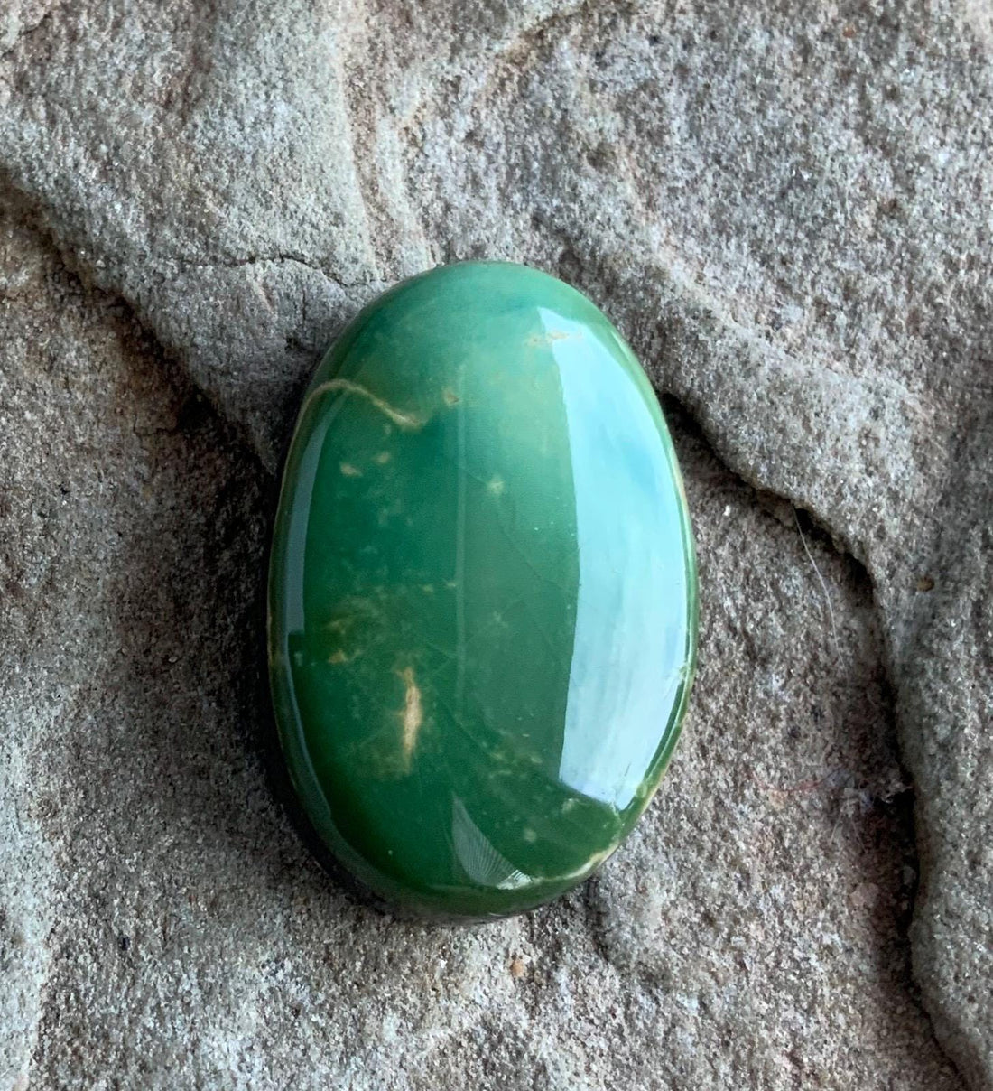 Beautiful Green Royston Turquoise Oval Cabochon