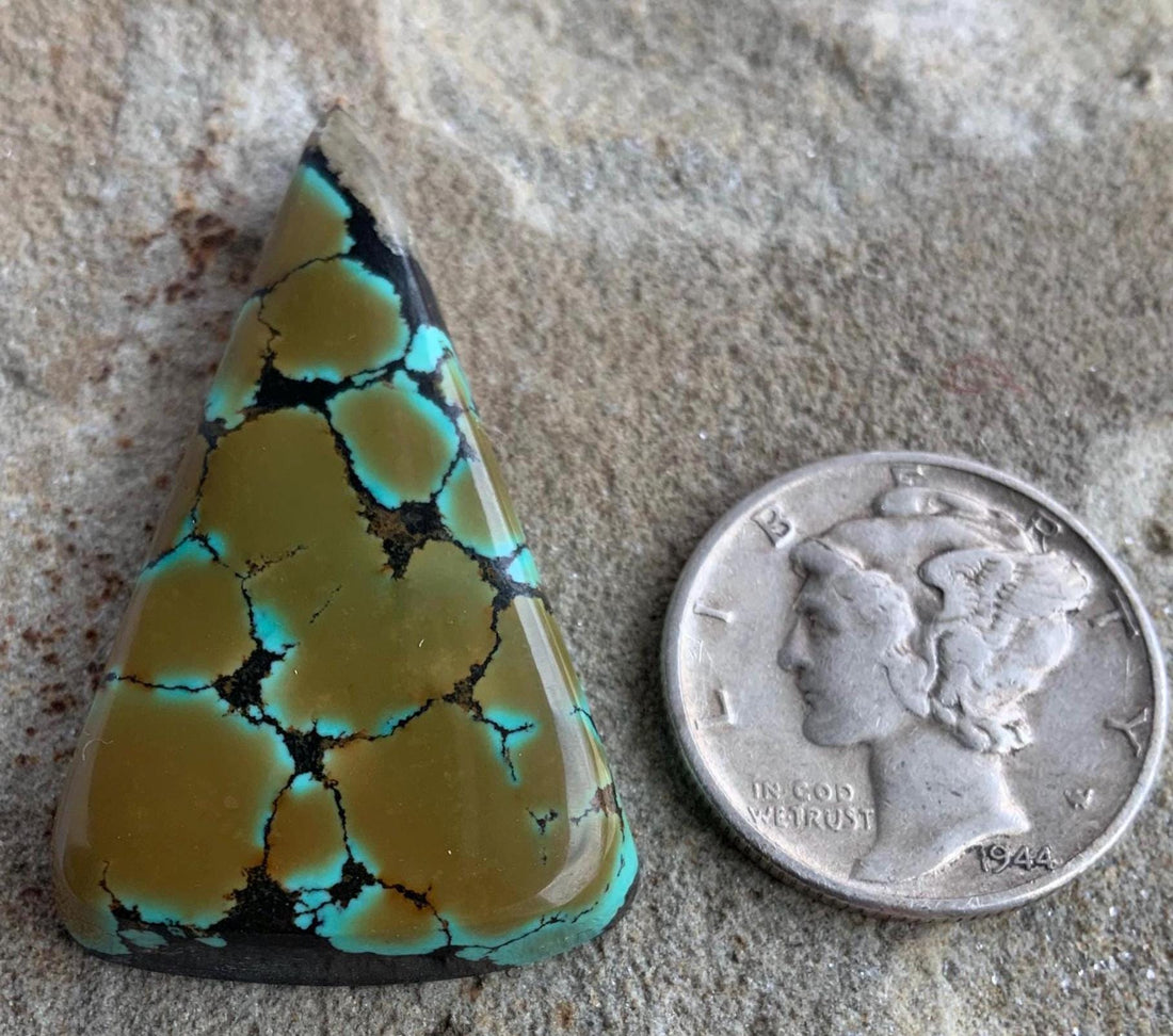 Beautiful Bao Canyon Turquoise Triangle Cabochon #BC125