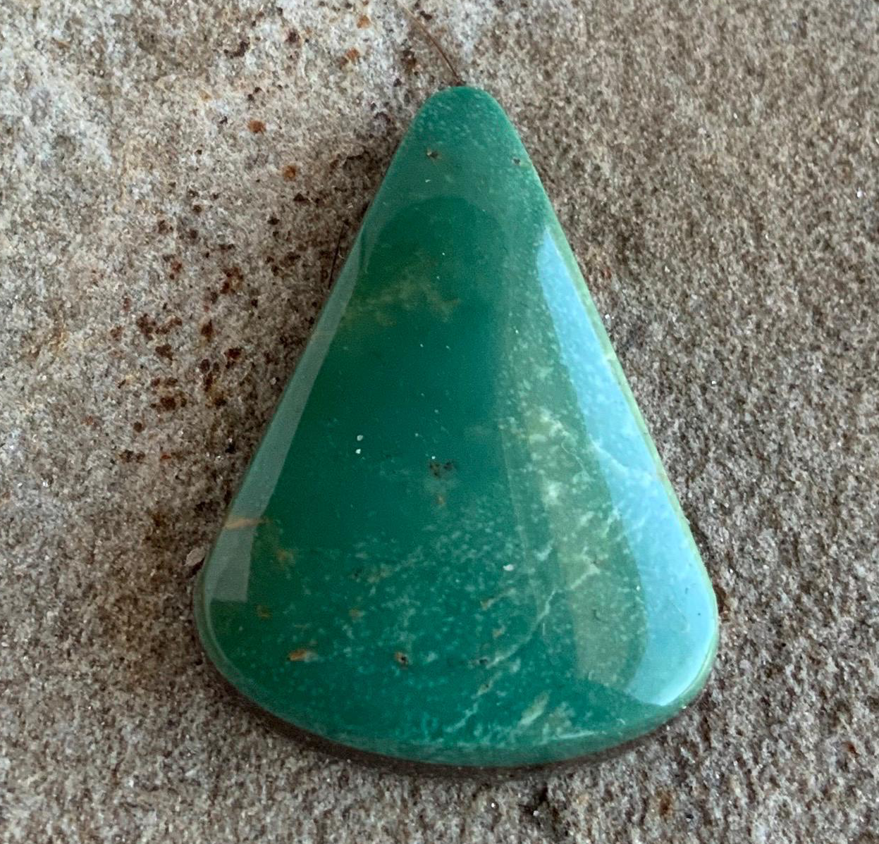 Royston Turquoise Green Triangular Cabochon-Nevada Gemstone R182