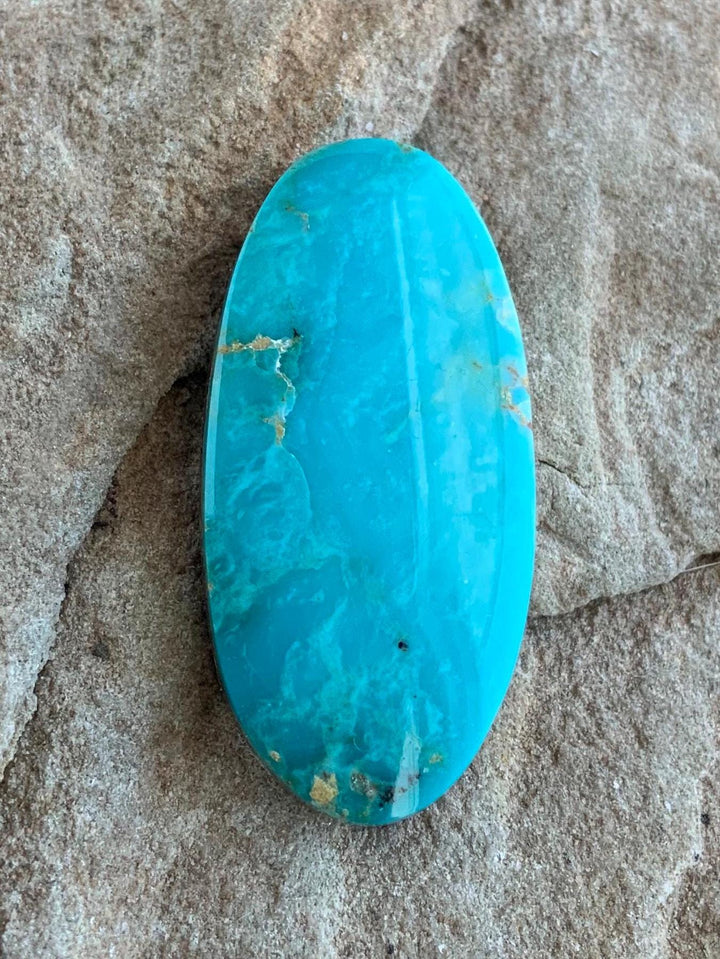 Beautiful Blue Royston Turquoise Oval Cabochon R207