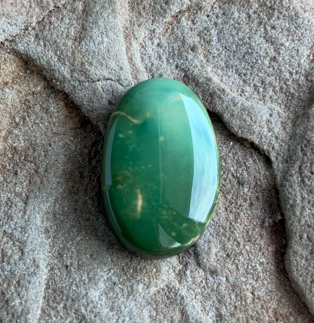 Beautiful Green Royston Turquoise Oval Cabochon