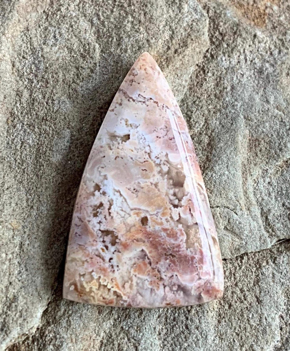 Gorgeous Feather Ridge Plume Agate Cabochon