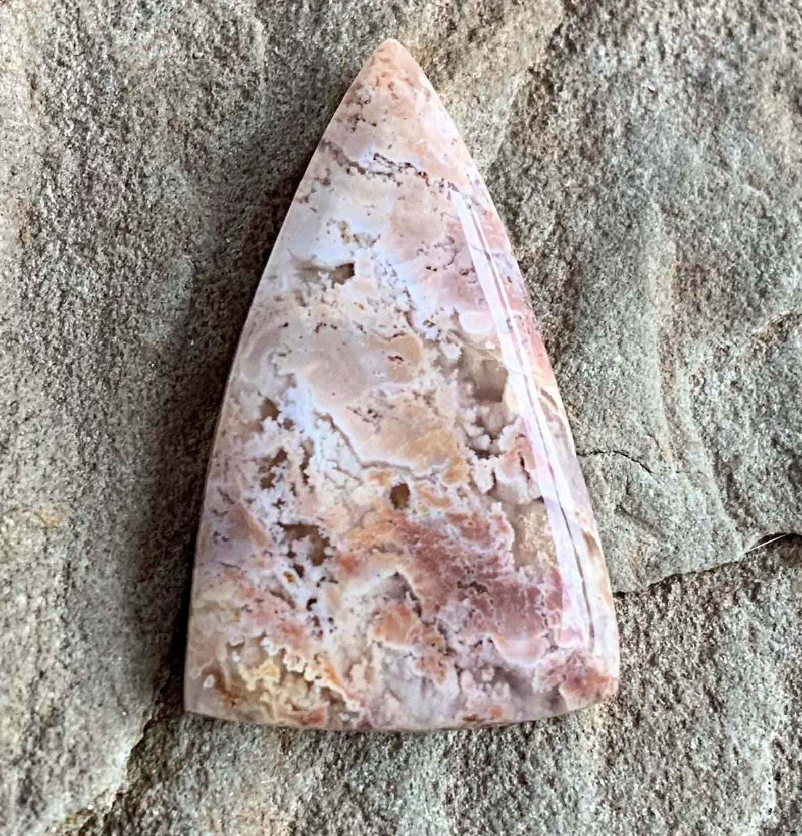 Gorgeous Feather Ridge Plume Agate Cabochon